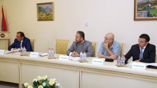 Consultation on issues of criminal-legal protection monuments of historical and cultural value held in RA Investigative Committee (Photos)