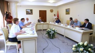 Consultation on issues of criminal-legal protection monuments of historical and cultural value held in RA Investigative Committee (Photos)