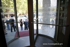 Հարուցվել է քրեական գործ՝ Երևանում այսօր տեղի ունեցած սպանության դեպքի առթիվ. Պարզվում են հանգամանքները (Լուսանկարներ)