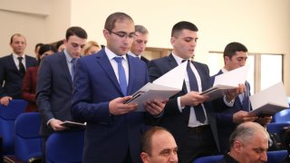 Արդարադատության ակադեմիան ավարտած քննիչի թեկնածուներն աշխատանքի նշանակվեցին ՀՀ քննչական կոմիտեում (Լուսանկարներ)