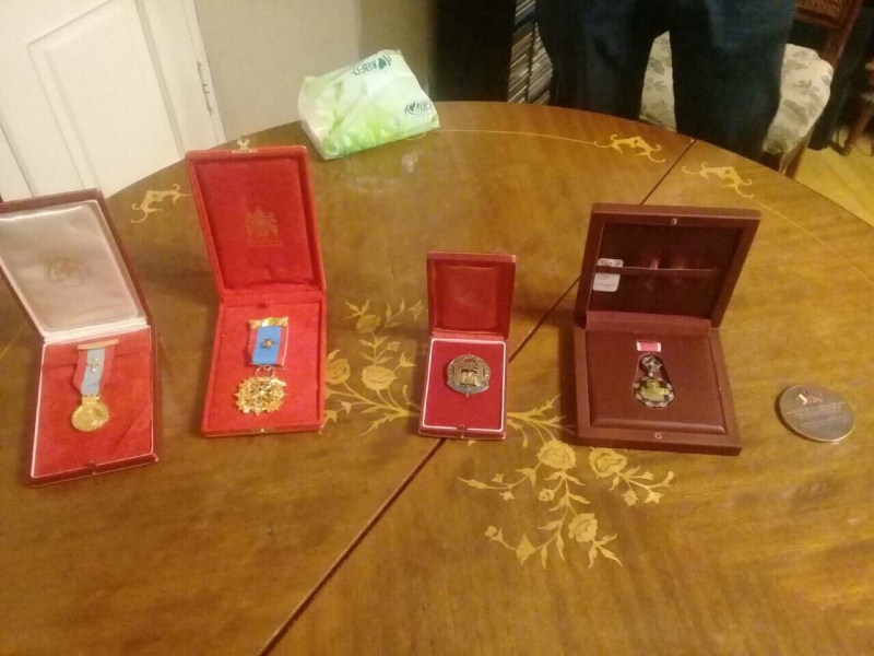 Похищенные из дома Ованнеса Чекиджяна памятные медали и икона обнаружены: предъявлено обвинение (Фото)