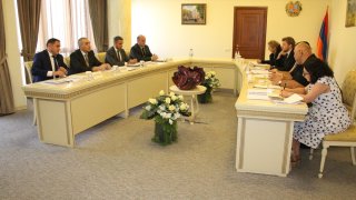 ՀՀ ՔԿ նախագահի տեղակալ Արթուր Ղամբարյանն ընդունել է Երևանում ԵԽ գրասենյակի մարդու իրավունքների հանձնակատարի պատվիրակությանը (լուսանկարներ)