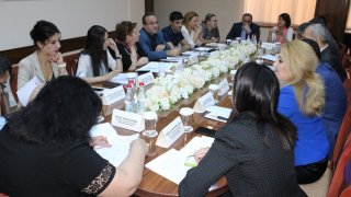 Meeting-Discussion with Members of Public Monitoring Group Held at Investigative Committee (photos) 