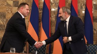 Բացառված է, որ որևէ քաղաքացի ՀՀ-ում քրեական պատասխանատվության չենթարկվի, եթե նրան քրեական պատասխանատվության ենթարկելու համար կան բավարար իրավական հիմքեր. ՀՀ Վարչապետը շնորհավորել է ՔԿ ծառայողներին՝ մասնագիտական տոնի կապակցությամբ (լուսանկարներ)
