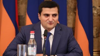 Քննչական կոմիտեի դեպարտամենտի ղեկավար Արամ Նիկոյանը շնորհավորել է դեպարտամենտի աշխատակիցներին՝ մասնագիտական տոնի կապակցությամբ (լուսանկարներ)