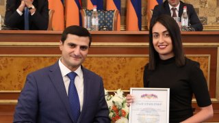 Քննչական կոմիտեի դեպարտամենտի ղեկավար Արամ Նիկոյանը շնորհավորել է դեպարտամենտի աշխատակիցներին՝ մասնագիտական տոնի կապակցությամբ (լուսանկարներ)
