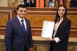 Քննչական կոմիտեի դեպարտամենտի ղեկավար Արամ Նիկոյանը շնորհավորել է դեպարտամենտի աշխատակիցներին՝ մասնագիտական տոնի կապակցությամբ (լուսանկարներ)