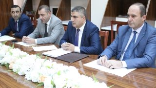 Deputy Chairman of RA Investigative Committee Samvel Avetisyan Received Citizens Affected by «Levon Amirkhanyan» LLC's Activity (photos)