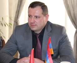 Председатель СК РА Гайк Григорян принял Чрезвычайного и Полномочного посла ОАЭ в Армении Джасима Мухаммеда аль-Касими(Фото)