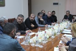 Председатель Следственного комитета РА встретился с родственниками погибших военнослужащих(Фото)