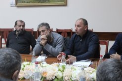 Chairman of RA Investigative Committee Met Dead Servicemen's Relatives (photos)