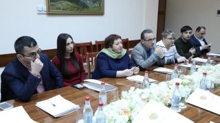 ՀՀ քննչական կոմիտեի և տասը հասարակական կազմակերպությունների միջև այսօր ստորագրվեց համաձայնագիր՝ հասարակական մոնիթորինգի աշխատանքային խումբ ստեղծելու մասին (լուսանկարներ)