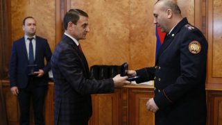 Deputy Chairman of RA Investigative Committee Awarded a Group of Police Officers (photos)