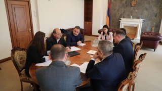 ՔԿ նախագահն ընդունել է «ԷԼԱՐԴ» ընկերության տնօրենին (լուսանկարներ)