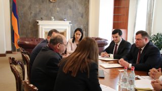 Председатель Следственного комитета принял директора компании “ЭЛАРД” (фото)