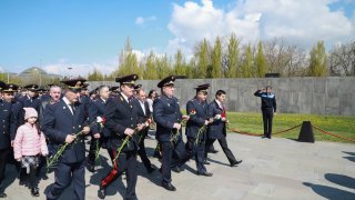 ՀՀ  քննչական կոմիտեի ծառայողները՝ ՔԿ նախագահ Հայկ Գրիգորյանի գլխավորությամբ, այցելել են  Ծիծեռնակաբերդի հուշահամալիր (լուսանկարներ)