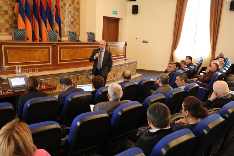 Քննչական կոմիտեում տեղի է ունեցել քննարկում՝ Ամուլսարի հանքի շահագործման նպատակով նշանակված համալիր փորձաքննության շուրջ (լուսանկարներ)