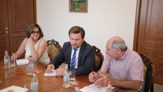 Քննչական կոմիտեի նախագահ Հայկ Գրիգորյանն ընդունել է ԵԱՀԿ կիբեռհանցագործությունների գծով փորձագետ Մարջան Ստոիլկովսկուն (լուսանկարներ)