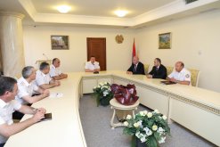 Chairman of Investigative Committee Awarded a Number of Police Officers (photos)