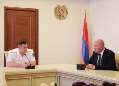 Chairman of Investigative Committee Awarded a Number of Police Officers (photos)