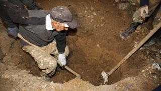 Քննչական կոմիտեի Էրեբունու բաժնի ծառայողները բացահայտել են 14 տարի առաջ կատարված սպանություն. մեկ անձ ձերբակալվել է (լուսանկարներ)