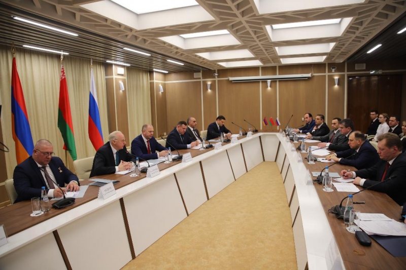 Состоялась рабочая встреча председателей  следственных комитетов Армении, Беларуси и России (фото)