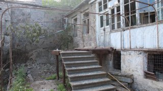 В Следственном комитете РА возбуждены 30 уголовных дел по фактам нарушения вооруженными силами Азербайджана режима прекращения огня и обстрела мирного населения из различных видов вооружения (фотографии)