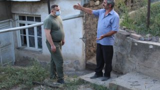 Председатель СК РА Гайк Григорян посетил Тавушскую область для организации следствия по уголовным делам, возбужденным по фактам нарушения ВС Азербайджана режима прекращения огня, и для руководства осмотрами мест происшествия (фото)