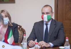 ՀՀ քննչական կոմիտեի նախագահն ընդունել է ՀՀ-ում Իտալիայի արտակարգ և լիազոր դեսպանին (լուսանկարներ)