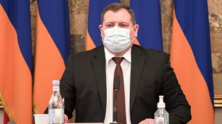 Председатель Следственного комитета Гайк Григорян представил личному составу нового заместителя Аргишти Кярамяна