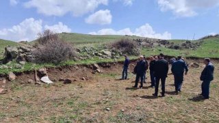 Murder Disclosed in 6 Months; Search Declared (photos)