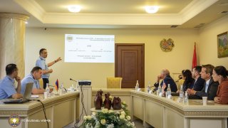 Встреча председателя Следственного комитета РА с сотрудниками посольства США (фотографии)