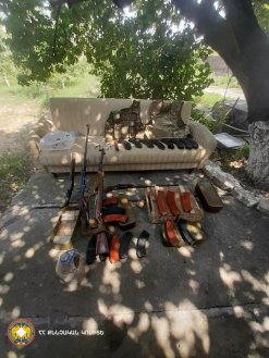 Chairman of Ararat Regional Subdivision of "Yerkrapah Volunteer Union" NGO Arrested on Suspicion of Illegal Procurement, Transportation, Carrying or Keeping of Weapons, Ammunition, Explosives (photos)