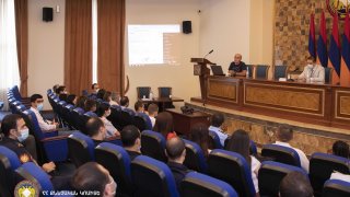 «Մեդիագրագիտության, կիբեռանվտանգության, կիբեռհանցավորության նոր միտումներն ու արդի մարտահրավերները» թեմայով դասընթաց Քննչական կոմիտեում (լուսանկարներ)