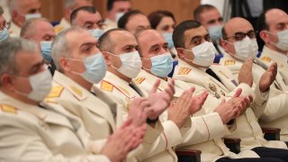 «Придаю значение эффективному расследованию уголовных дел, связанных с обстоятельствами 44-дневной войны». Премьер-министр посетил Следственный комитет (фото)