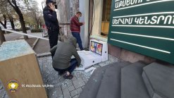 Кража из магазина телефонов: задержан один человек (ВИДЕО, ФОТО)
