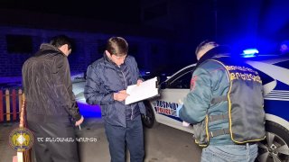 Զենքի գործադրմամբ խուլիգանություն Երևան քաղաքի Բաբաջանյան փողոցում. կան ձերբակալվածներ (լուսանկարներ)