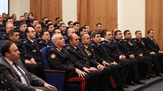 В основе всех наших действий должны быть государство и государственный интерес: Премьер-министр присутствовал на торжественном заседании, посвященном Дню служащего СК (фото, видео)