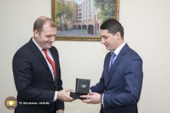 Аргишти Кярамян провел совещания с квалификационными и дисциплинарными комиссиями СК РА (фото)