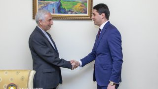 Аргишти Кярамян принял Чрезвычайного и полномочного посла Ирана в Армении Аббаса Бадахшана Зохури (фото)