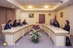 The Chairman of the RA Investigative Committee Argishti Kyaramyan has received the Newly Appointed U.S. Ambassador to the RA Christina Quinn (photos)