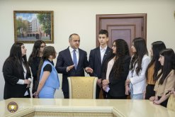 Students of “Eurasia” High School Hosted in RA Investigative Committee (photos)