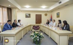 Քննչական կոմիտեում քննարկվել են ԱՄՆ  դեսպանատան Թմրամիջոցների դեմ պայքարի և իրավական համագործակցության գրասենյակի հետ գործակցության արդյունքներն ու հեռանկարները (լուսանկարներ)