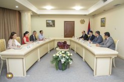 Argishti Kyaramyan Received the Head of Delegation of International Committee of the Red Cross (photos)