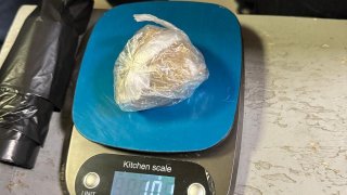 Завершено предварительное следствие по делу о контрабанде и незаконном обороте около 11 кг наркотиков в отношении двух лиц (фото)